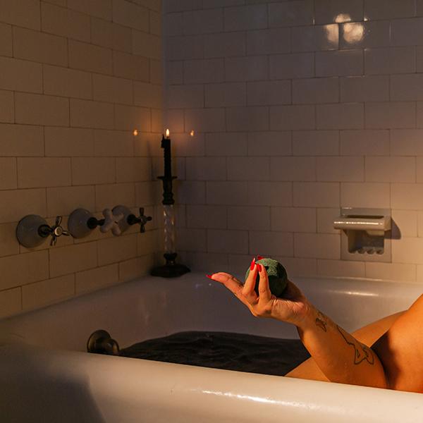 Kush Queen CBD Bath Bomb Black Magic CBD Bath Bomb